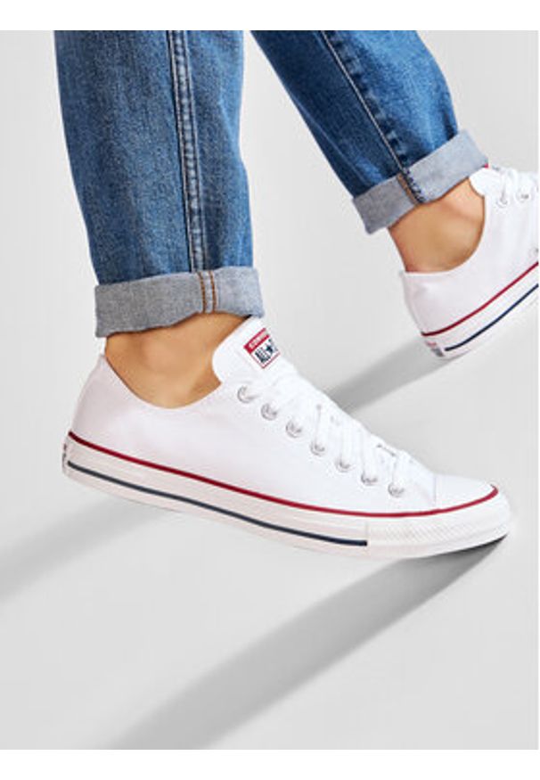 Converse Trampki Chuck Taylor All Star Ox M7652C Biały. Kolor: biały. Materiał: materiał