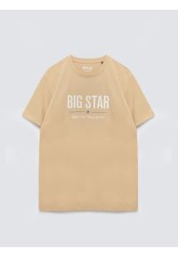 Big-Star - Koszulka męska o klasycznym kroju beżowa Bruno 800. Kolor: beżowy. Materiał: tkanina, bawełna. Wzór: nadruk. Styl: klasyczny #1