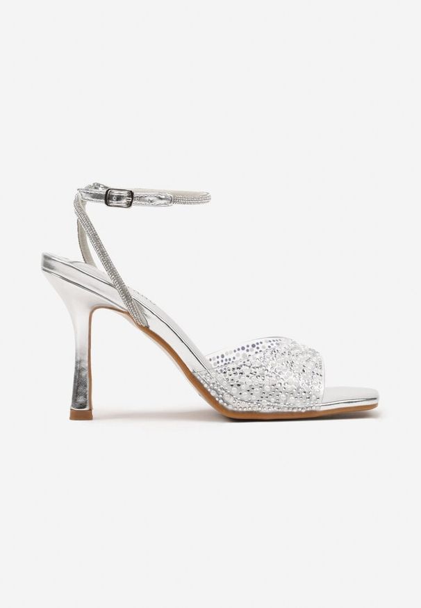 Renee - Srebrne Sandały na Szpilce z Cyrkoniami i Przezroczystą Cholewką Fidanalia. Okazja: na co dzień. Zapięcie: sprzączka. Kolor: srebrny. Obcas: na szpilce. Styl: boho, klasyczny, casual