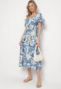 Born2be - Niebieska Pudełkowa Sukienka z Wiskozy w Kwiaty z Dekoltem w Serek Inisara. Okazja: na co dzień. Typ kołnierza: dekolt w serek. Kolor: niebieski. Materiał: wiskoza. Długość rękawa: krótki rękaw. Wzór: kwiaty. Styl: casual, elegancki, klasyczny #4