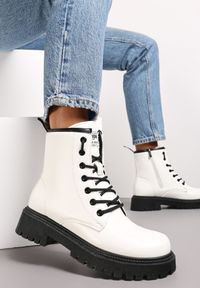 Born2be - Białe Botki w Stylu Workerów Elnatea. Okazja: na co dzień. Kolor: biały. Materiał: jeans. Styl: casual