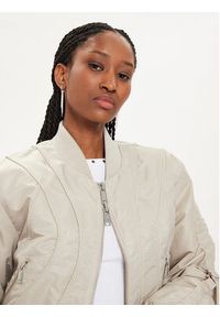 GESTUZ - Gestuz Kurtka bomber Philly 10908995 Beżowy Regular Fit. Kolor: beżowy. Materiał: syntetyk #5