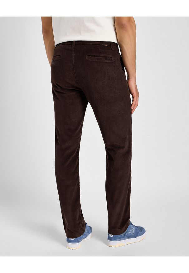 Lee - LEE MĘSKIE SPODNIE MATERIAŁOWE REGULAR CHINO ESPRESSO 112355776 L71F007765
