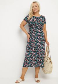 Born2be - Czarno-Niebieska Rozkloszowana Sukienka z Gumką w Talii we Wzór Pawich Oczek Duilla. Kolekcja: plus size. Kolor: czarny. Sezon: lato. Typ sukienki: dla puszystych #3