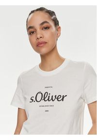 s.Oliver T-Shirt 2136463 Écru Regular Fit. Materiał: bawełna