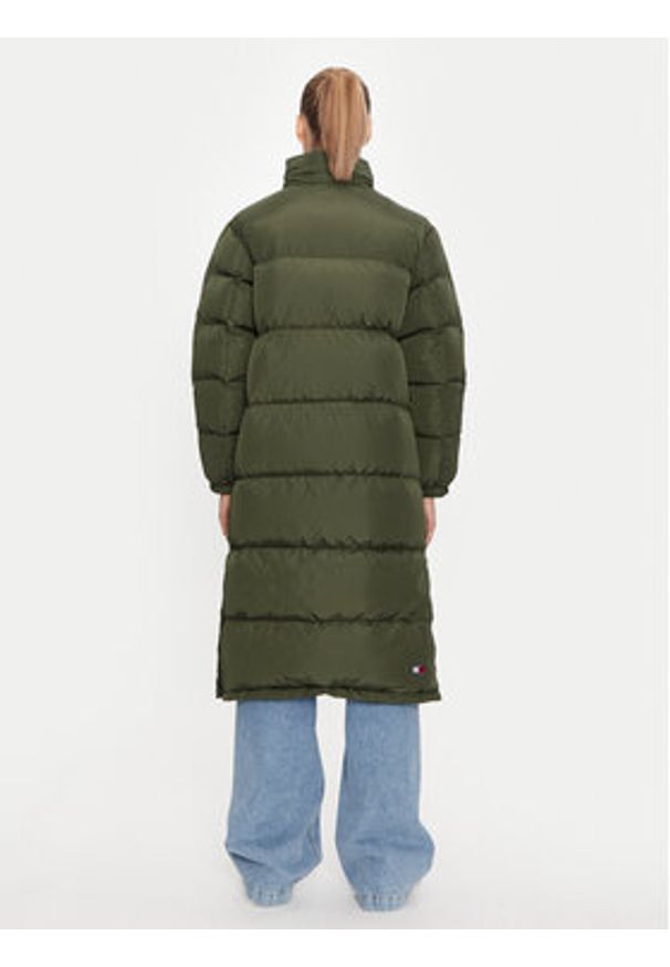 Tommy Jeans Kurtka puchowa Alaska DW0DW18860 Zielony Regular Fit. Kolor: zielony. Materiał: syntetyk