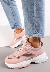 Renee - Różowe Sneakersy z Metalicznymi Wstawkami na Grubej Podeszwie Tahara. Okazja: na co dzień. Kolor: różowy #3