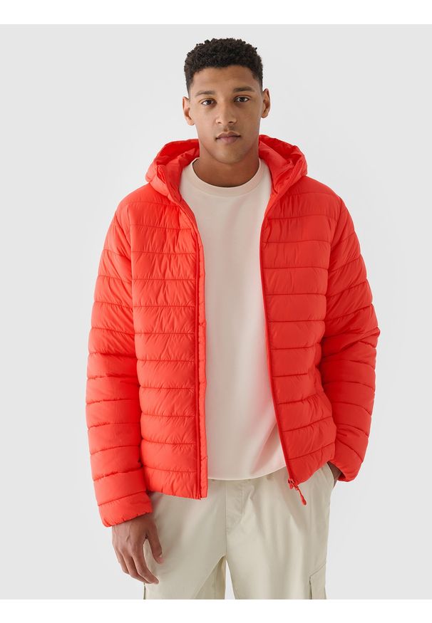 4f - 4F Kurtka puchowa z syntetycznym wypełnieniem męska - czerwona M. Okazja: na co dzień. Typ kołnierza: kołnierzyk stójkowy, kaptur. Kolor: czerwony. Materiał: puch, syntetyk. Długość: długie. Styl: casual, klasyczny, sportowy