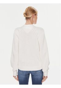 Tommy Jeans Sweter Badge DW0DW16536 Biały Relaxed Fit. Kolor: biały. Materiał: bawełna #2