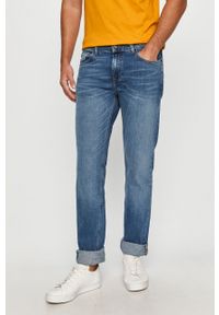 Cross Jeans - Jeansy Jack. Kolor: niebieski. Materiał: bawełna, denim, elastan #1