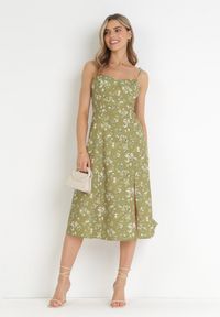 Born2be - Zielona Sukienka Midi na Cienkich Ramiączkach z Rozcięciem w Kwiaty Catherin. Kolor: zielony. Materiał: tkanina. Długość rękawa: na ramiączkach. Wzór: kwiaty. Długość: midi #3