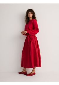 Reserved - Spódnica midi z wiązaniem - czerwony. Kolor: czerwony. Materiał: tkanina, bawełna #1