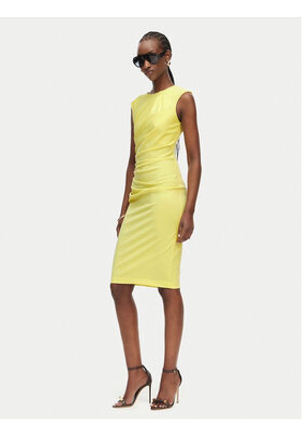 Rinascimento Sukienka koktajlowa CFC0127683003 Żółty jasny Slim Fit. Kolor: żółty. Materiał: syntetyk. Styl: wizytowy