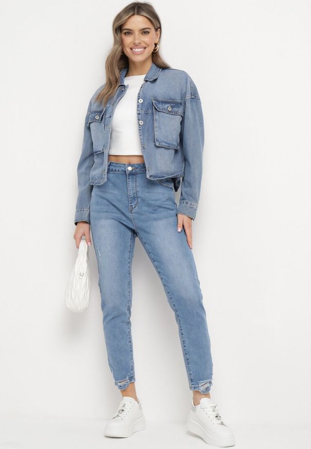 Born2be - Niebieskie Jeansy o Dopasowanym Fasonie z Modnymi Przedarciami Baleunita. Okazja: na co dzień. Kolor: niebieski. Długość: długie. Styl: klasyczny, elegancki, casual