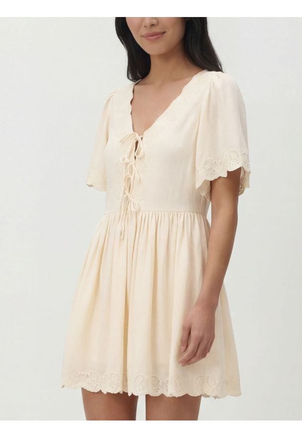 Reserved - Sukienka z dodatkiem lnu - kremowy. Kolor: kremowy. Materiał: len