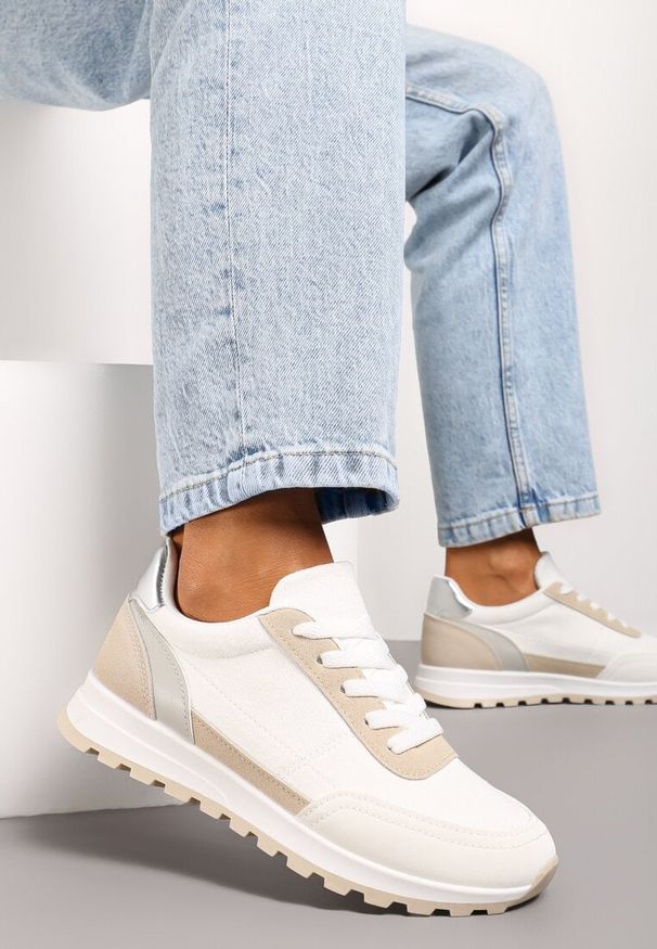 Born2be - Białe Sneakersy Sznurowane Egrania. Wysokość cholewki: przed kostkę. Kolor: biały. Materiał: zamsz, materiał. Szerokość cholewki: normalna. Obcas: na płaskiej podeszwie