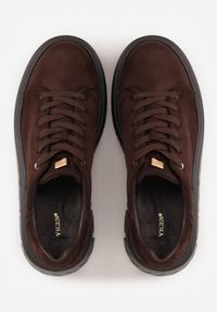 Born2be - Brązowe Sneakersy VICES na Grubej Tłoczonej Podeszwie Cheka. Okazja: na co dzień. Zapięcie: sznurówki. Kolor: brązowy. Materiał: jeans #4