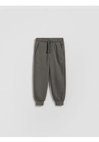 Reserved - Bawełniane spodnie jogger - ciemnoszary. Kolor: szary. Materiał: bawełna #1