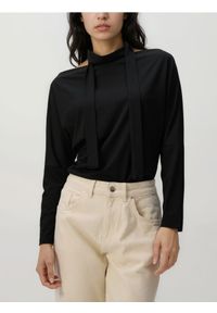 Reserved - Longsleeve z wiązanym szalem - czarny. Kolor: czarny. Materiał: dzianina, wiskoza. Długość rękawa: długi rękaw #1