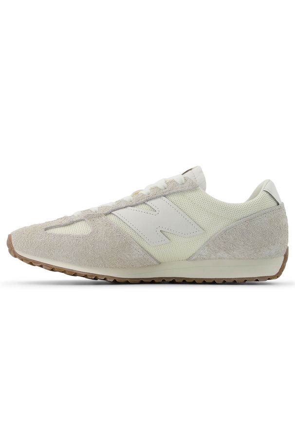 Buty unisex New Balance U471KAB – beżowe. Kolor: beżowy. Materiał: syntetyk, zamsz, materiał. Szerokość cholewki: normalna. Wzór: jodełka. Sezon: lato
