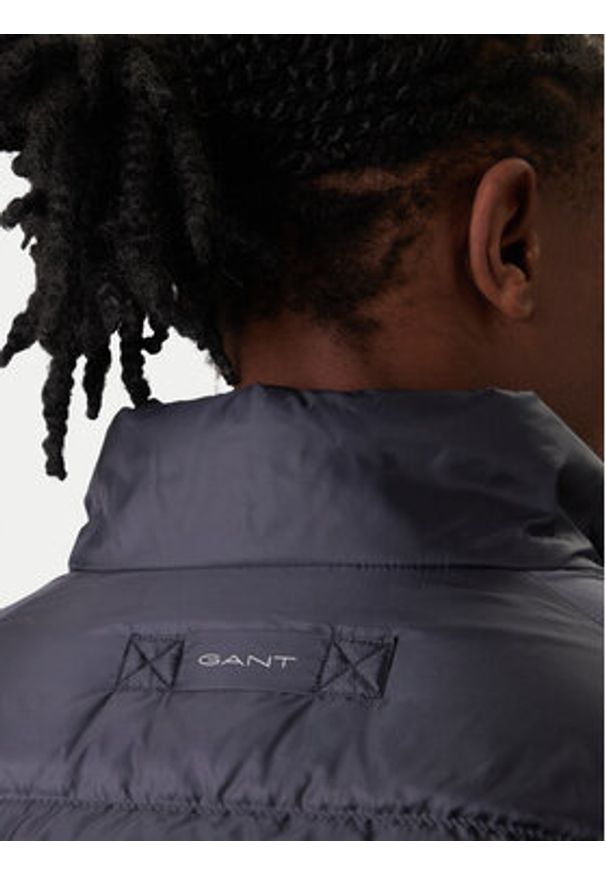 GANT - Gant Kurtka puchowa 7006526 Granatowy Regular Fit. Kolor: niebieski. Materiał: syntetyk