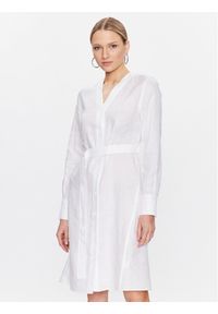 Calvin Klein Sukienka koszulowa K20K205245 Biały Regular Fit. Kolor: biały. Materiał: len. Typ sukienki: koszulowe