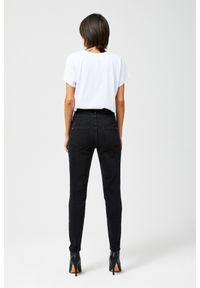 MOODO - Jeansy typu extra high waist. Stan: podwyższony. Materiał: jeans. Długość: długie. Wzór: gładki #4