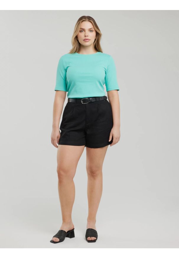 Big-Star - Szorty damskie lniane czarne Kaley 906. Stan: podwyższony. Kolor: czarny. Materiał: len. Wzór: aplikacja. Styl: elegancki, klasyczny