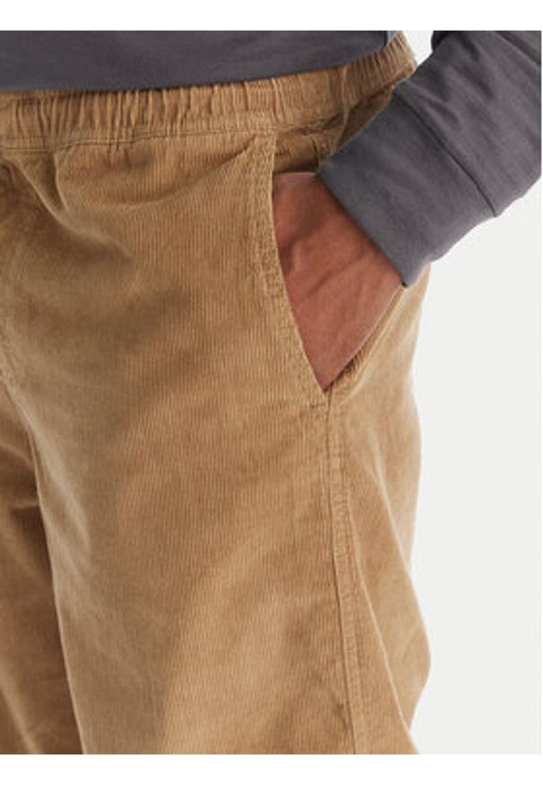 Billabong Spodnie materiałowe Larry Cord EBYNP00111 Brązowy Regular Fit. Kolor: brązowy. Materiał: bawełna