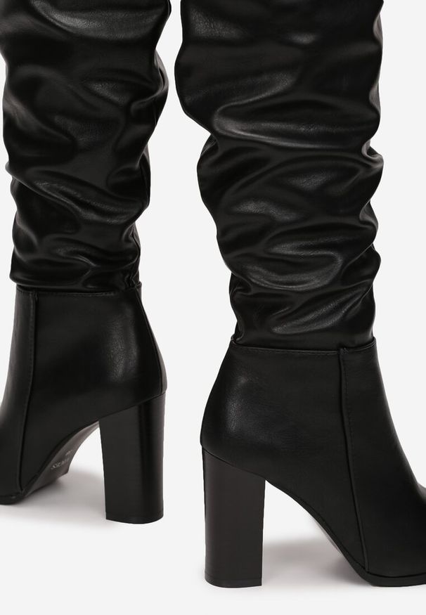 Renee - Czarne Kozaki Shalen. Okazja: na imprezę. Kolor: czarny. Materiał: jeans. Szerokość cholewki: normalna. Obcas: na obcasie. Wysokość obcasa: średni