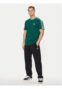 Adidas - adidas T-Shirt adicolor Classics 3-Stripes JN7017 Zielony Slim Fit. Kolor: zielony. Materiał: bawełna #3