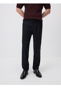 Reserved - Wełniane spodnie garniturowe - czarny. Kolor: czarny. Materiał: wełna #1