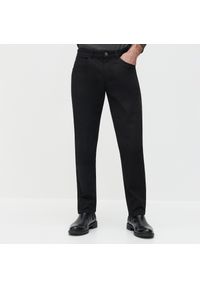 Reserved - Eleganckie spodnie regular fit - Czarny. Kolor: czarny. Styl: elegancki #1