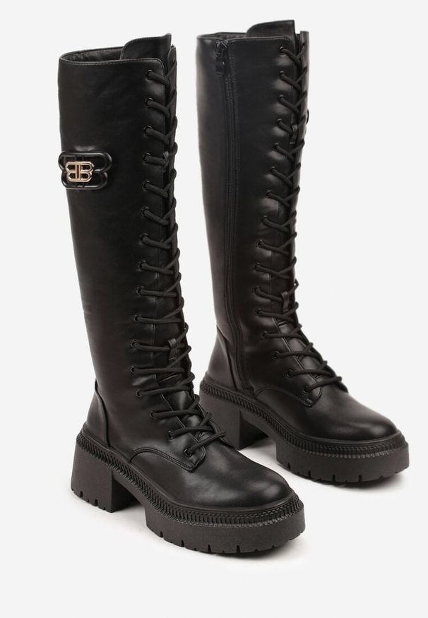 Born2be - Czarne Sznurowane Kozaki Vices na Platformie w Stylu Grunge Lattime. Okazja: na co dzień. Kolor: czarny. Materiał: jeans, skóra. Wzór: aplikacja. Obcas: na platformie. Styl: casual