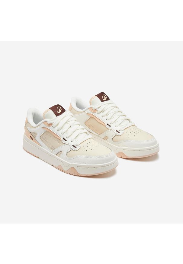 Decathlon - Buty sportowe damskie CJ80. Kolor: wielokolorowy, różowy, beżowy, brązowy. Materiał: guma, kauczuk, skóra. Szerokość cholewki: normalna