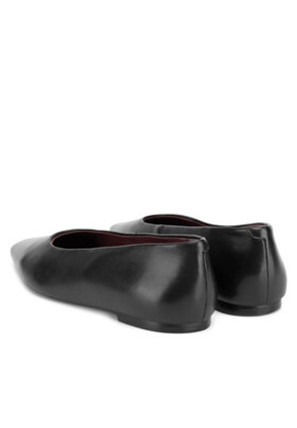 Gino Rossi Baleriny NELL-118130 Czarny. Kolor: czarny. Materiał: skóra