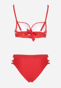 Born2be - Czerwone Bikini Biustonosz z Wiązaniem i Majtki Figi Zdobione Wycięciami Kinelena. Kolor: czerwony. Materiał: len. Wzór: aplikacja