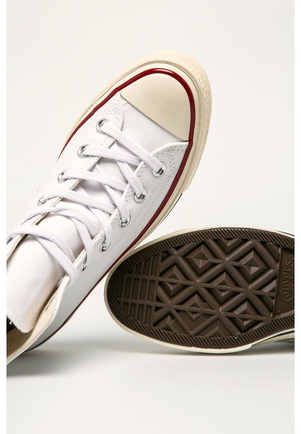 Converse - Trampki. Nosek buta: okrągły. Zapięcie: sznurówki. Kolor: biały. Materiał: guma