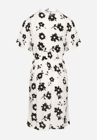 Born2be - Biała Sukienka w Kwiaty z Paskiem Cleza. Okazja: na co dzień. Typ kołnierza: dekolt w kształcie V. Kolor: biały. Wzór: kwiaty. Sezon: wiosna, lato. Styl: casual, elegancki #5