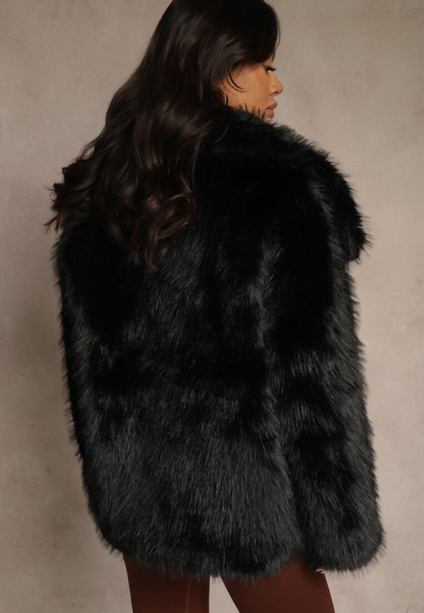 Renee - Czarna Dwurzędowa Kurtka Futerko Oversize Nenalla. Okazja: na co dzień. Kolor: czarny. Materiał: futro. Styl: casual