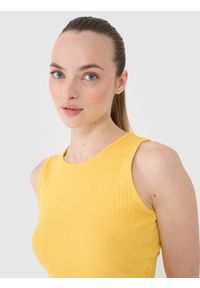 4f - 4F Crop top dzianinowy damski - żółty XL. Kolor: żółty. Materiał: dzianina. Długość rękawa: na ramiączkach. Wzór: prążki, jednolity