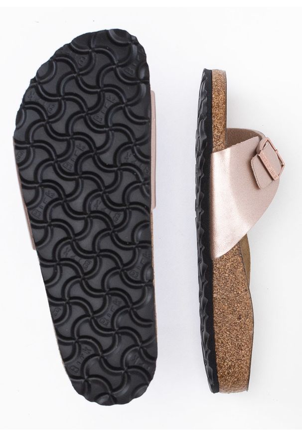 Birkenstock - Klapki damskie BIRKENSTOCK MADRID BF. Okazja: na co dzień, do pracy, na spacer. Kolor: różowy. Styl: casual