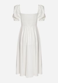 Born2be - Biała Sukienka w Rustykalnym Stylu z Wiązaniem przy Dekolcie i Rozcięciem Idanillea. Okazja: na spacer, na co dzień. Typ kołnierza: dekolt kwadratowy. Kolor: biały. Typ sukienki: rozkloszowane. Styl: casual #6