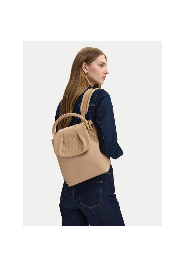 Love Moschino - Plecak LOVE MOSCHINO. Kolor: beżowy