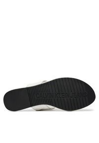Calvin Klein Jeans Japonki Flat Sandal Slide Toepost Mg Met YW0YW01342 Biały. Kolor: biały. Materiał: skóra #6