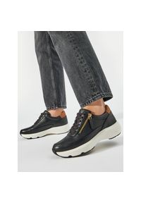 Sneakersy Clarks. Kolor: czarny #1