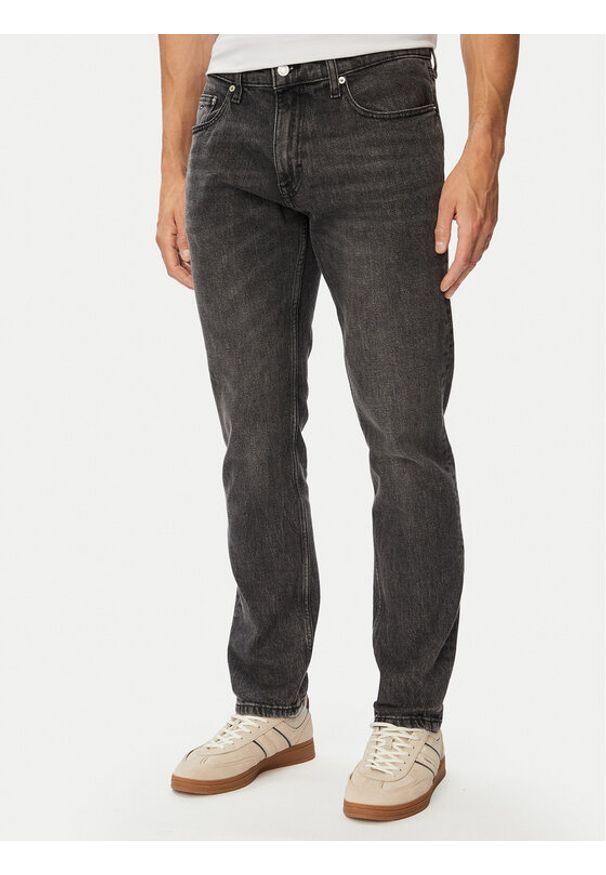 Tommy Jeans Jeansy Scanton DM0DM23341 Szary ciemny Slim Fit. Kolor: szary