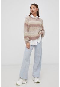 only - Only Sweter damski kolor beżowy. Kolor: beżowy. Długość rękawa: raglanowy rękaw. Wzór: ze splotem