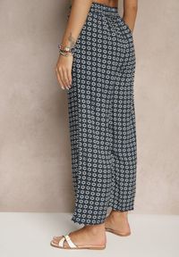 Renee - Czarno-Granatowe Spodnie o Szerokim Kroju High Waist z Geometrycznym Wzorem Farisia. Stan: podwyższony. Kolor: czarny. Materiał: bawełna. Wzór: geometria. Styl: elegancki