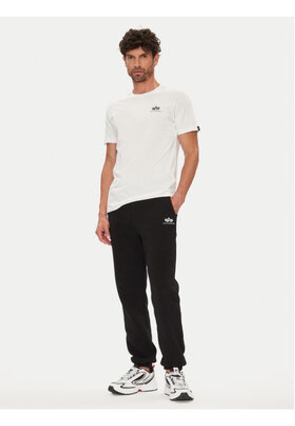 Alpha Industries Spodnie dresowe 156370 Czarny Regular Fit. Kolor: czarny. Materiał: bawełna